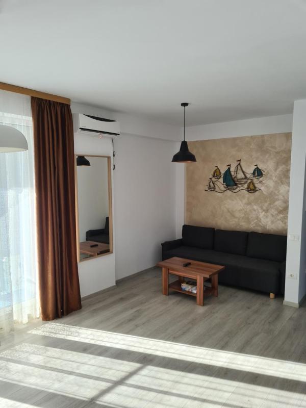 Apartment with Sea View image 3