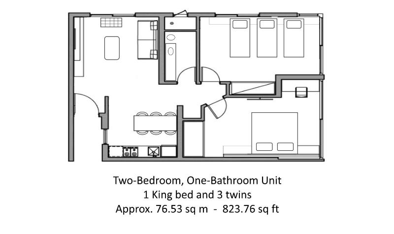 Two-Bedroom Apartment - 1 King & 3 Twins image 2