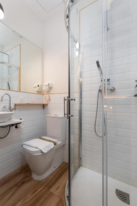 Double Room with Gazebo image 3