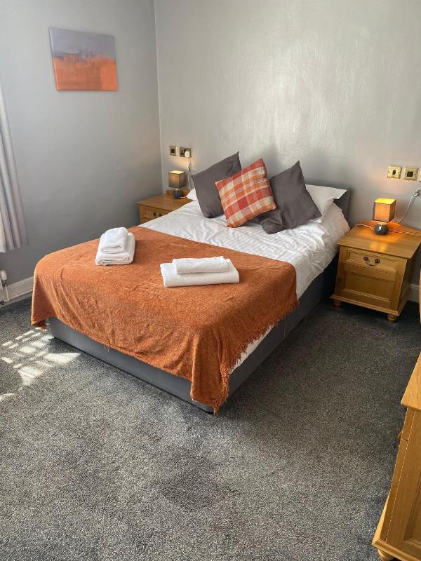 Double Room image 1