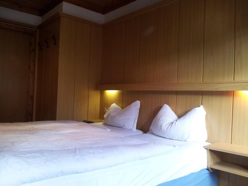 Three-Bedroom Apartment B image 1