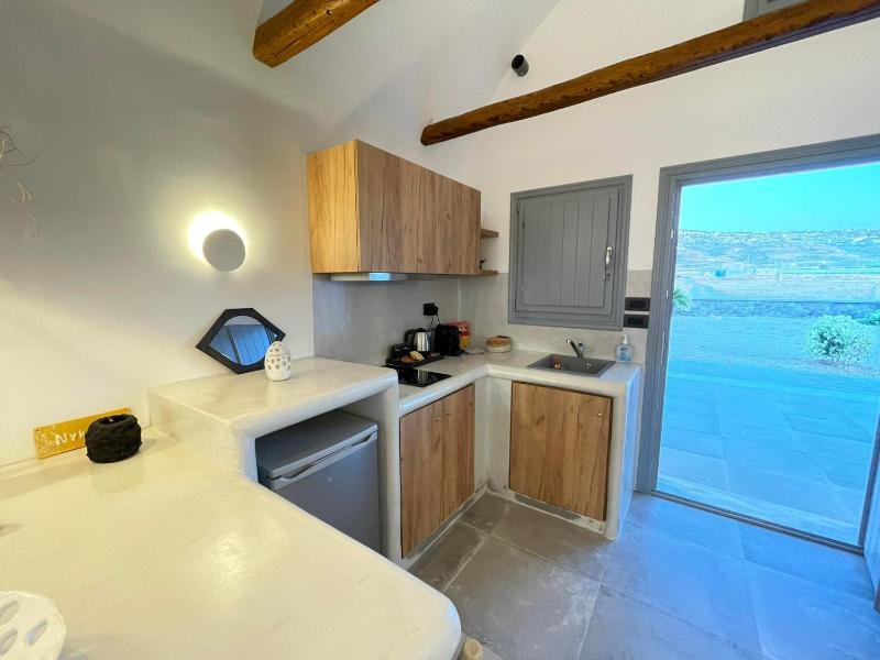Anemi Vine Villas - image 10