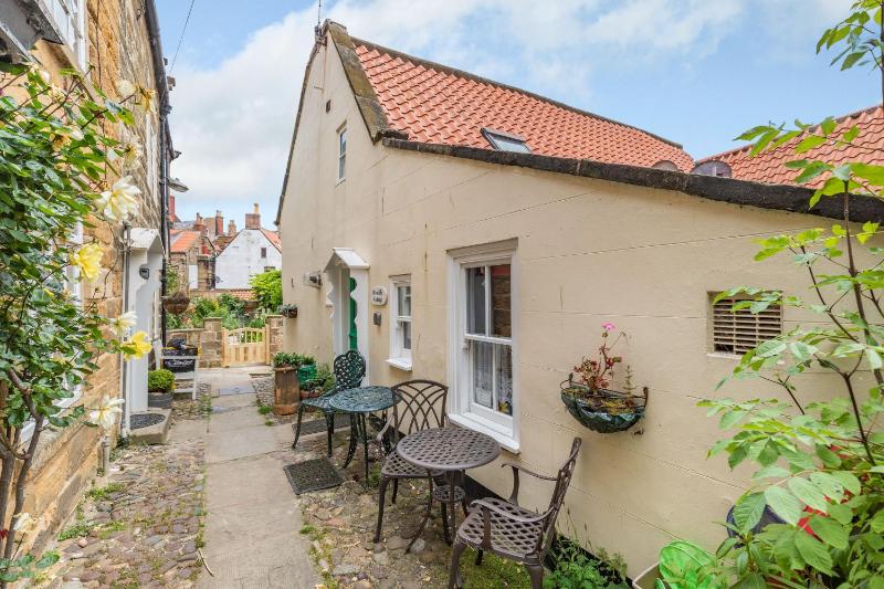 Brincliffe Cottage - image 24