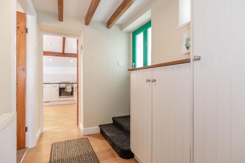 Brincliffe Cottage - image 20