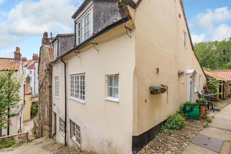 Brincliffe Cottage - image 23