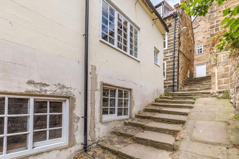Brincliffe Cottage - image 22