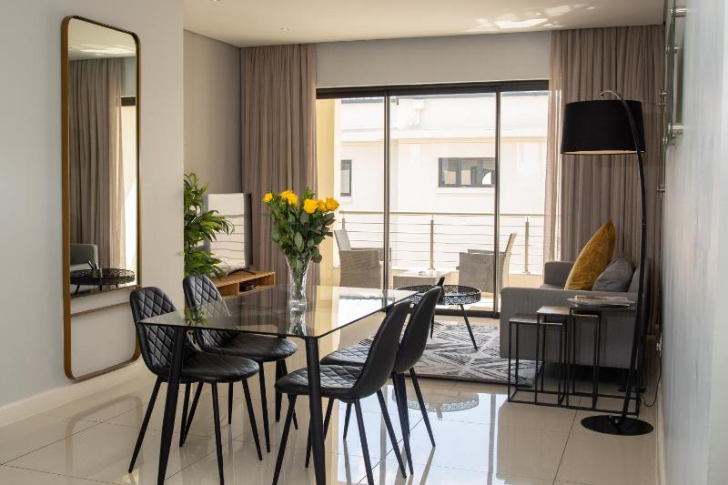 One Hyde Park - Sandton - image 3