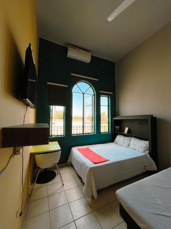 Barrio Antiguo Hostel HK - image 14