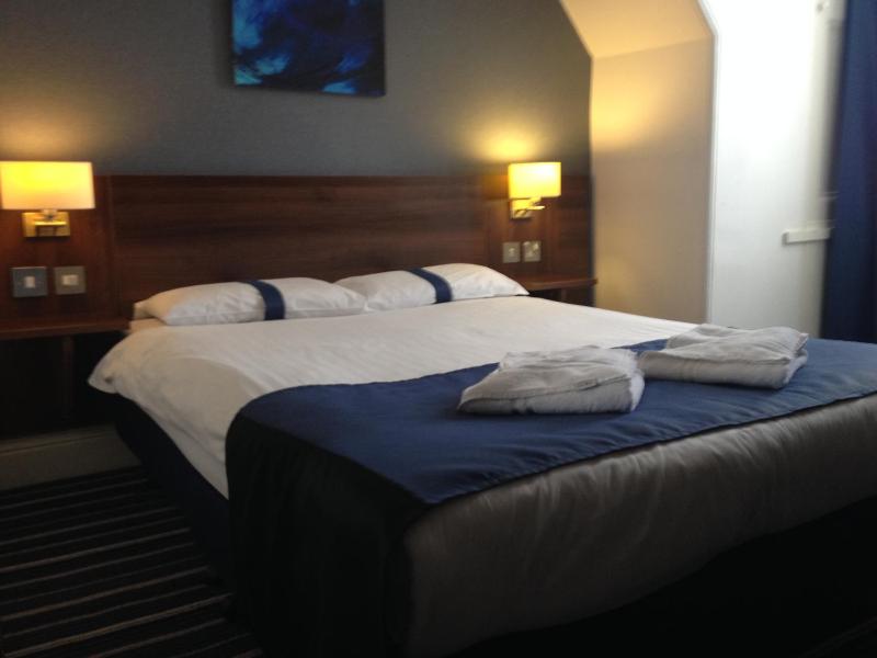Double Room image 2
