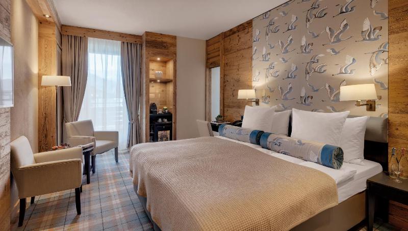 Deluxe Double Room image 4