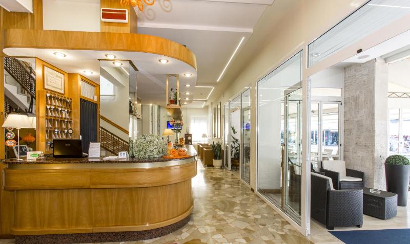 Hotel Touring - image 3