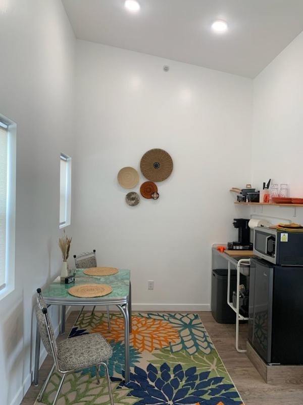 Studio with Mountain View image 2