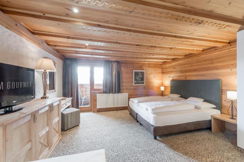 Junior Suite image 1