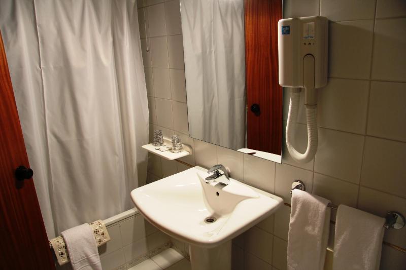 Double or Twin Room with Mountain View image 3