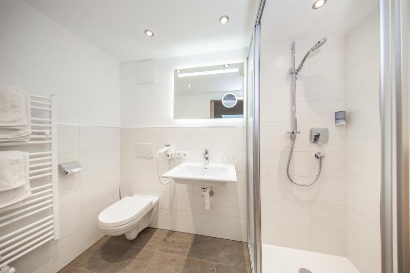 Three-Bedroom Apartment with Terrace image 2
