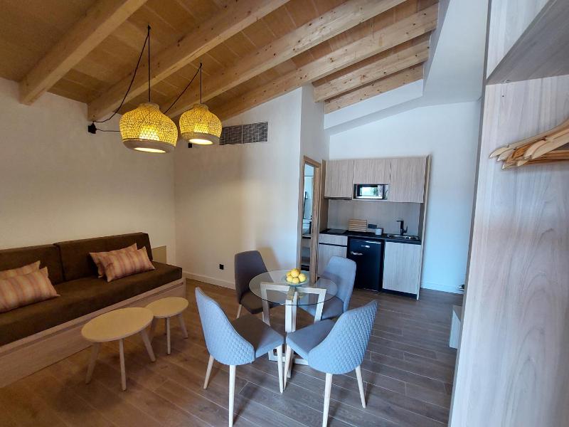 Deluxe Apartment image 1