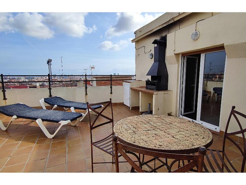 One-Bedroom Apartment - Plaça Guinardó 2 image 1
