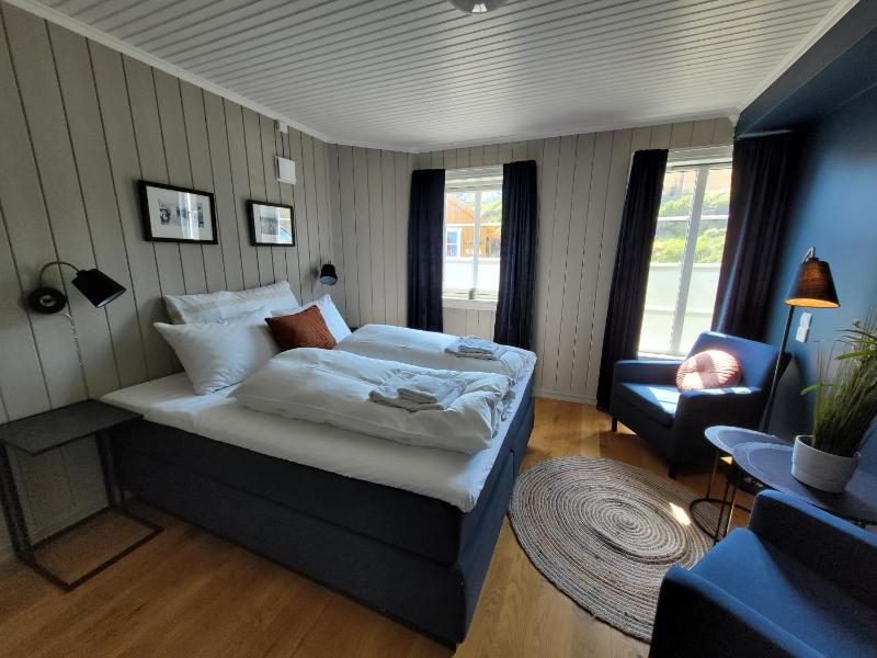 Double Room image 2