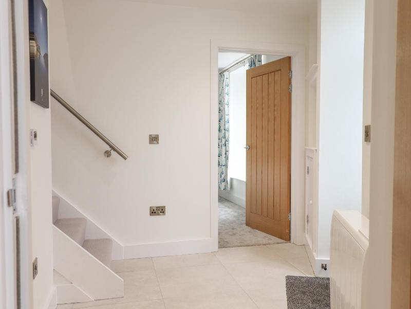 Ferryside - image 23