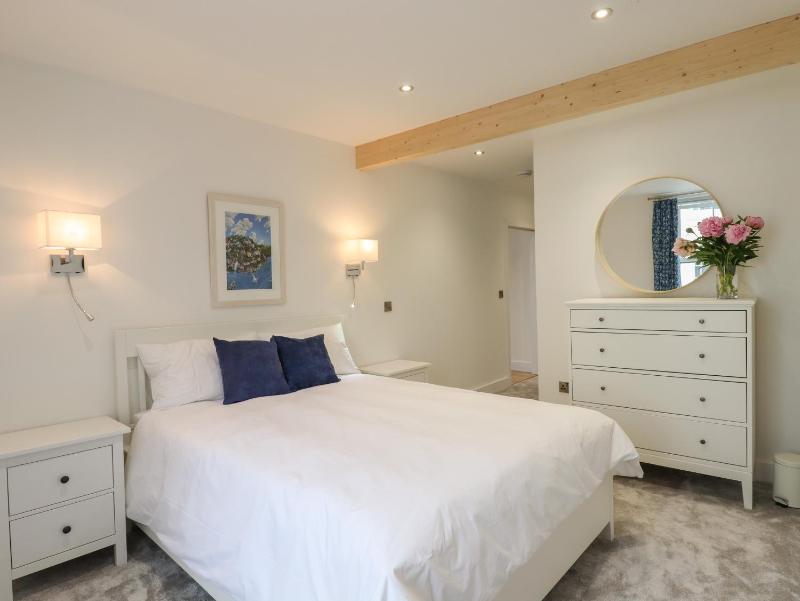 Ferryside - image 27