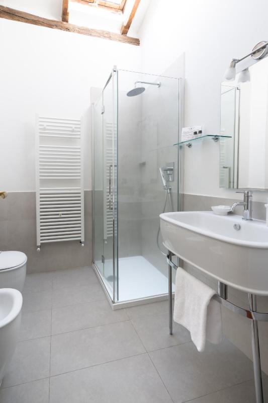 Triple Room image 4