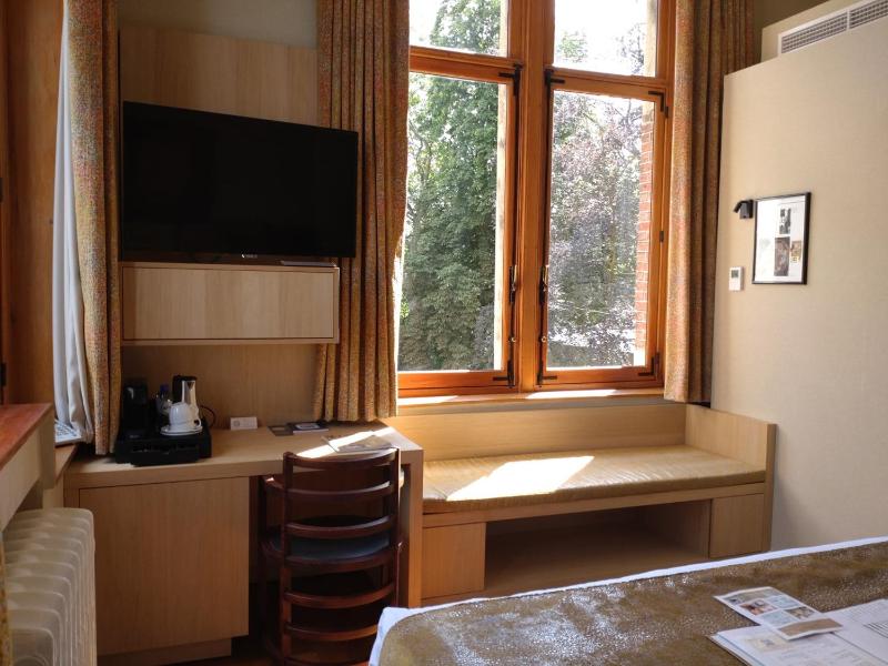 Superior King Room image 2