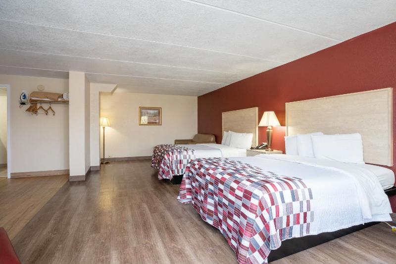 Suite with Two Queen Beds Non-Smoking image 1