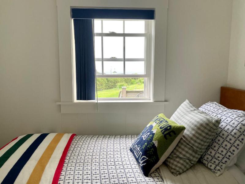 Two-Bedroom Cottage image 3