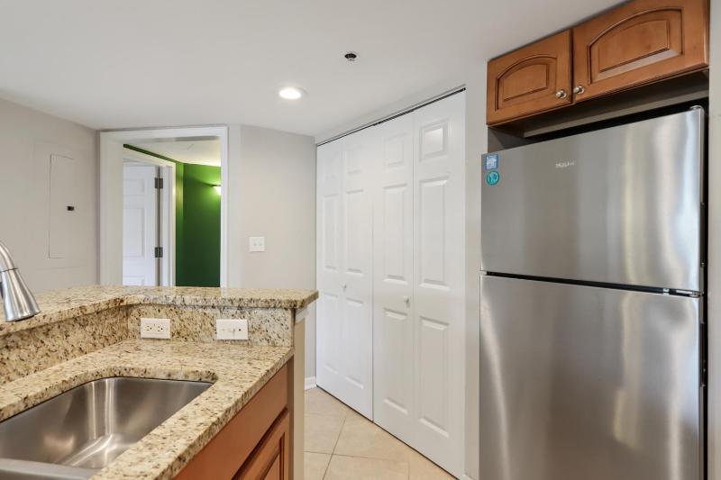 3321 Villamare - image 28