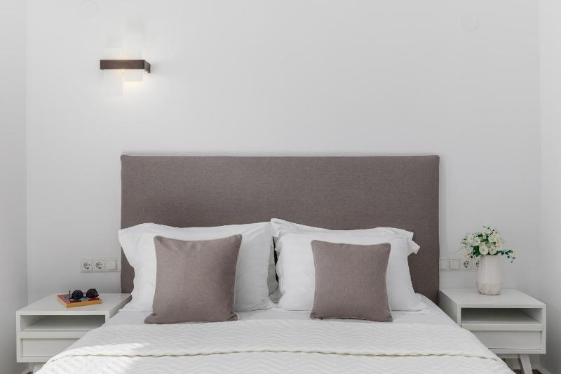 Superior Double Room image 3