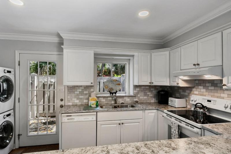 830 Ocean Cove - image 12