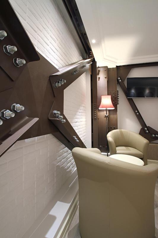 Deluxe Junior Suite image 4