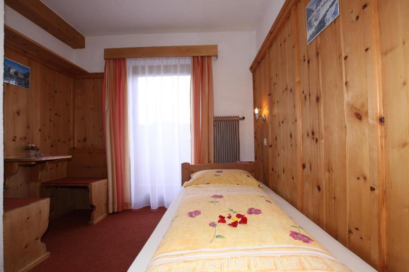 Single Room with Balcony image 2