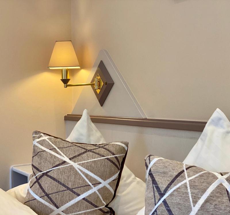 Double Room image 3