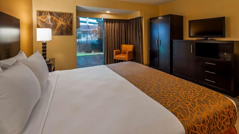 King Room - Pet Friendly image 4