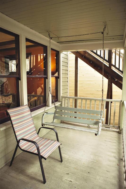 Bluebird Guesthouse - image 30