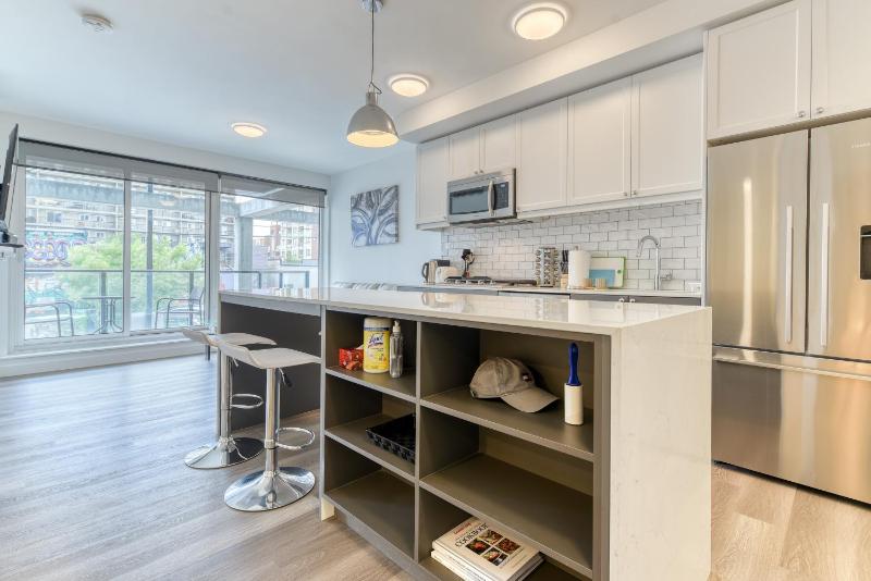 Kensington Suite 2bed & 1bath - image 9