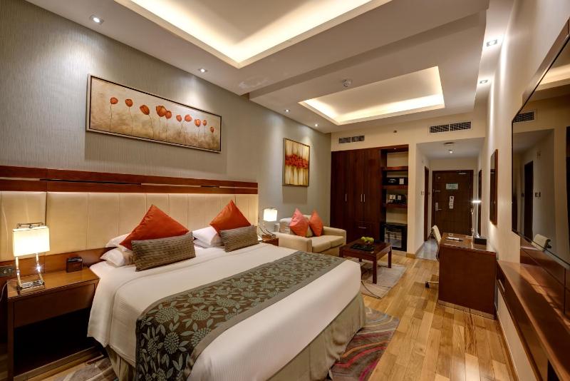 Deluxe King Room - Late check-out 2 pm image 1