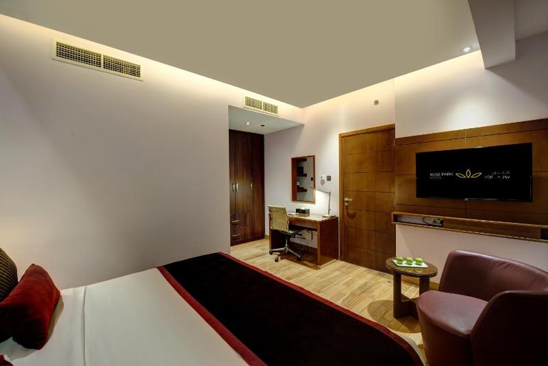 Deluxe One-Bedroom Suite image 1