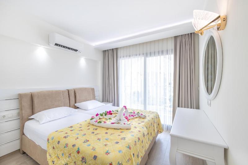 Suite with Balcony image 4