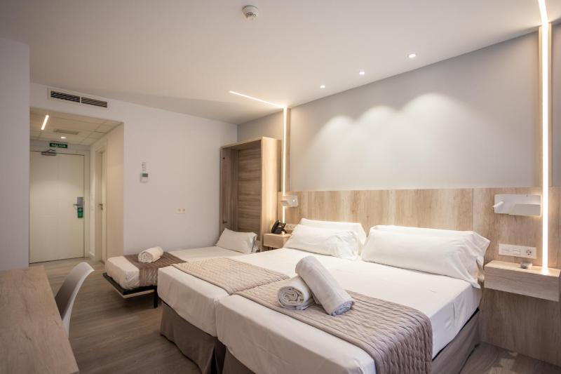 Triple Room image 4