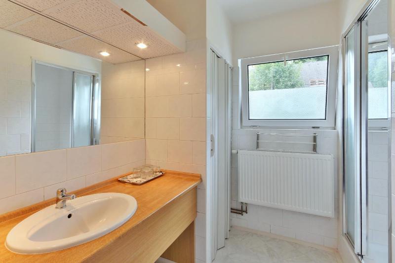 Double or Twin Room image 2