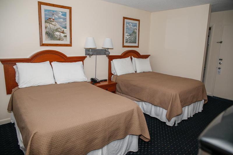 Double Room with Two Double Beds image 3