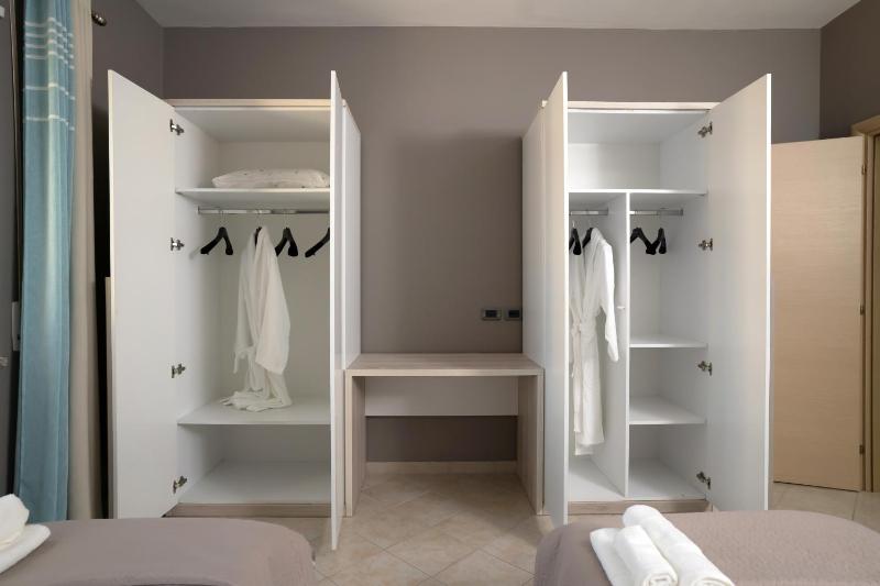Evergreen Pines Apartment - image 9