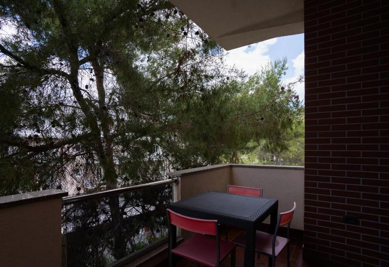 Evergreen Pines Apartment - image 7