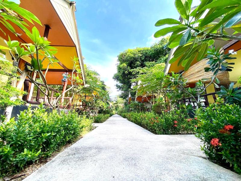 Long Beach Garden Resort - image 18