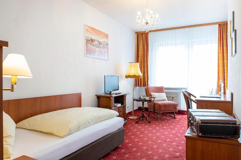 Single Room with Balcony image 3
