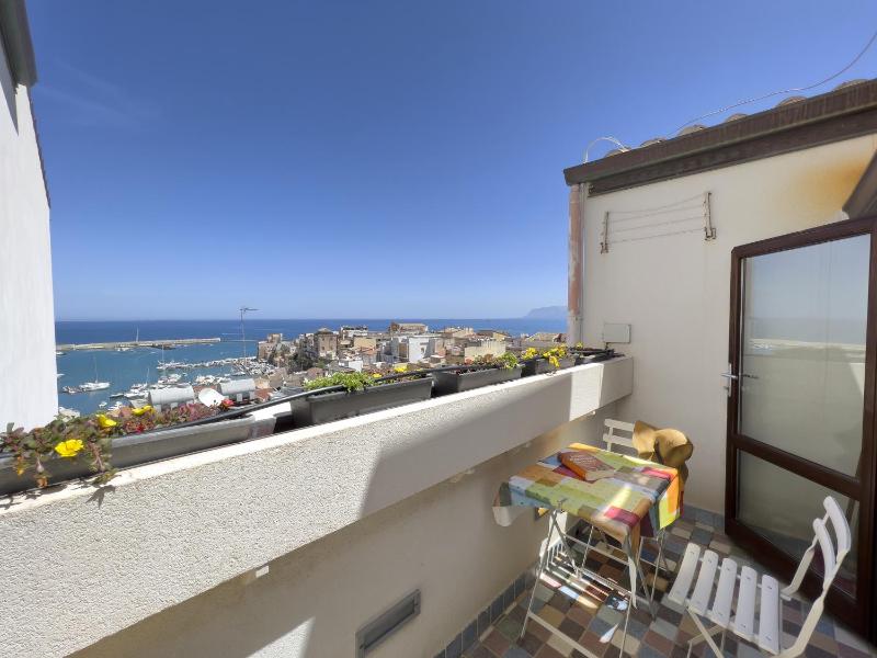 Sicilia Ovest - Sea View Balcony Cerri - image 1