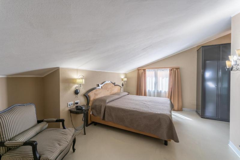 Comfort Double Room - Attic image 3