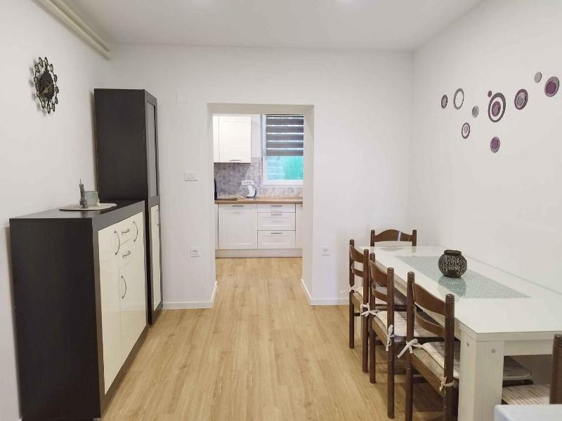 Apartment image 2